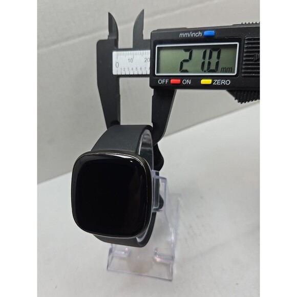 Fitbit Versa 3 FB511 Smartwatch GPS Heart Rate SpO2 Activity Tracker W/ Charger - Picture 6 of 11